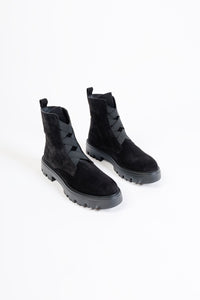 MARA BLACK - Extra Light Ankle Boots with Elastics and Notched Soles KMB shoes